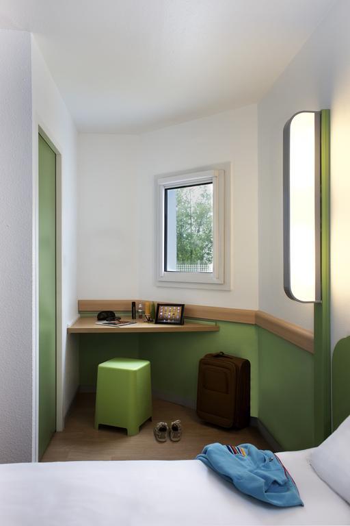 Ibis Budget Chambery Sud Challes Les Eaux Exteriör bild