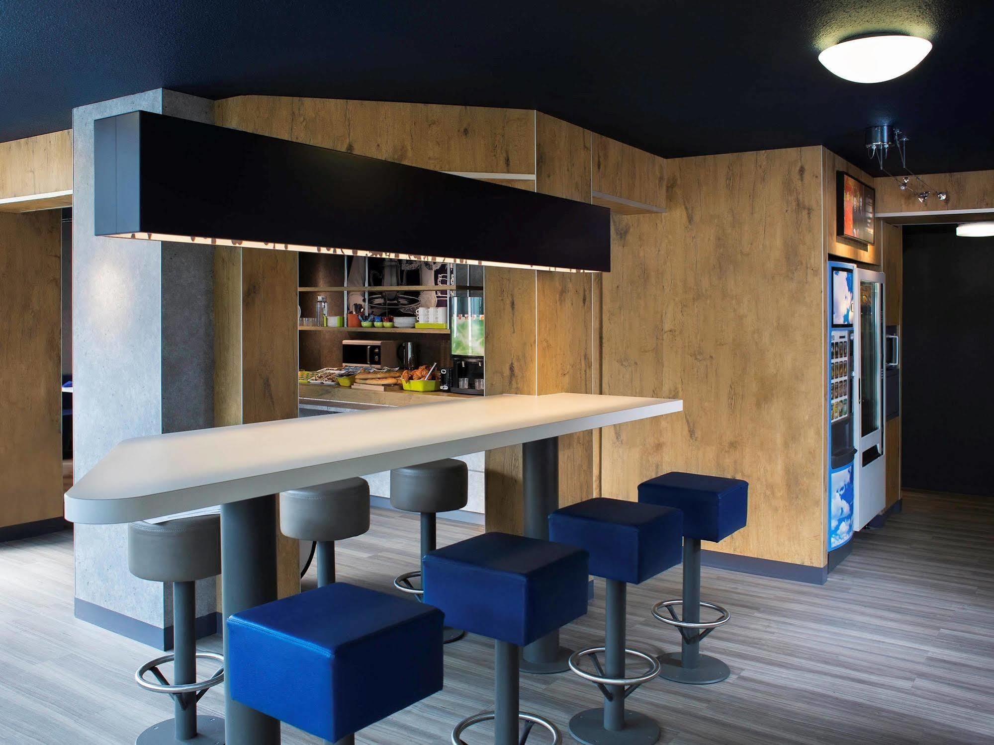 Ibis Budget Chambery Sud Challes Les Eaux Exteriör bild