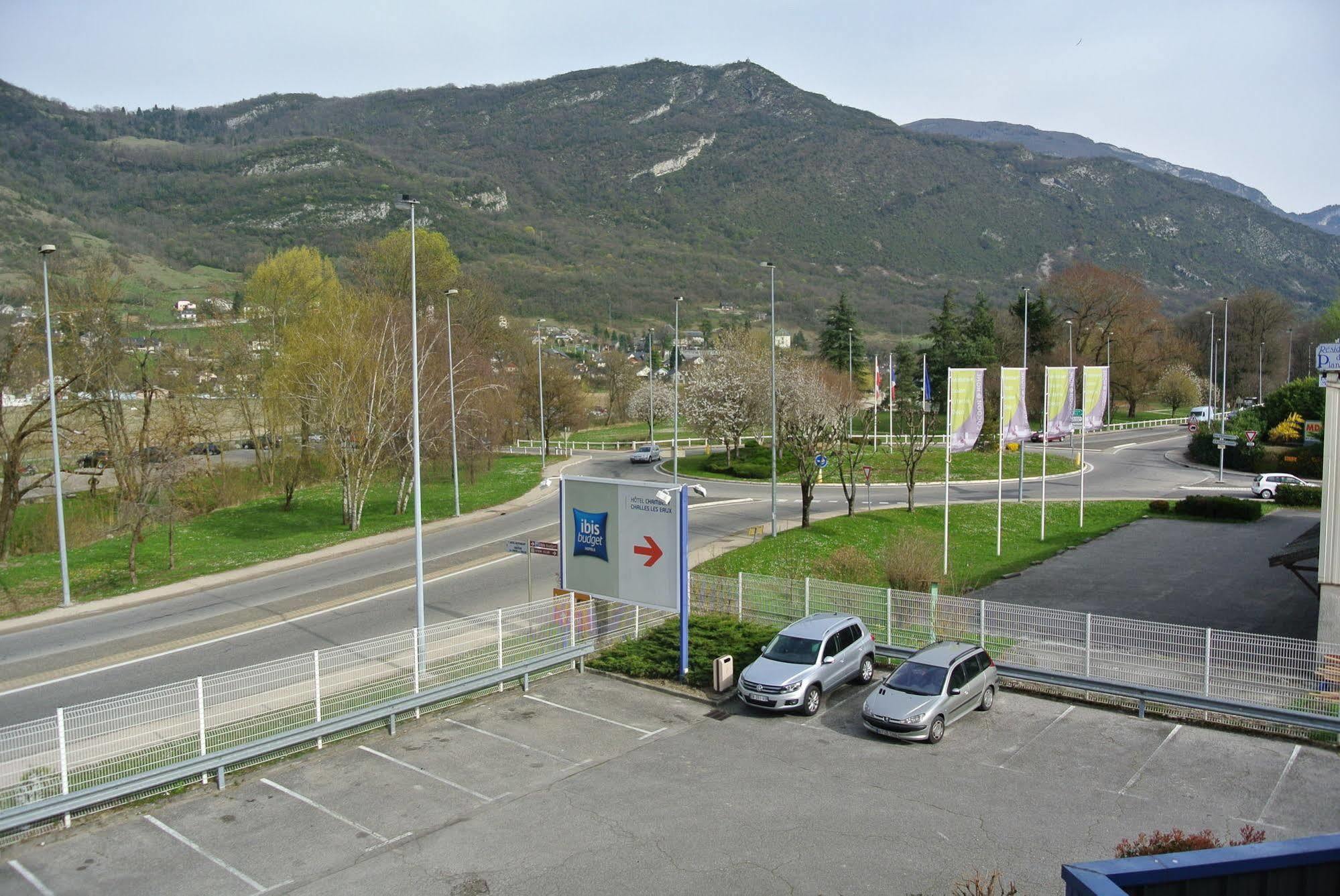 Ibis Budget Chambery Sud Challes Les Eaux Exteriör bild